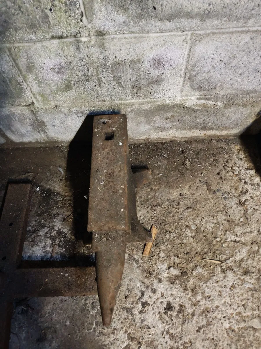 Anvil for sale - Image 2