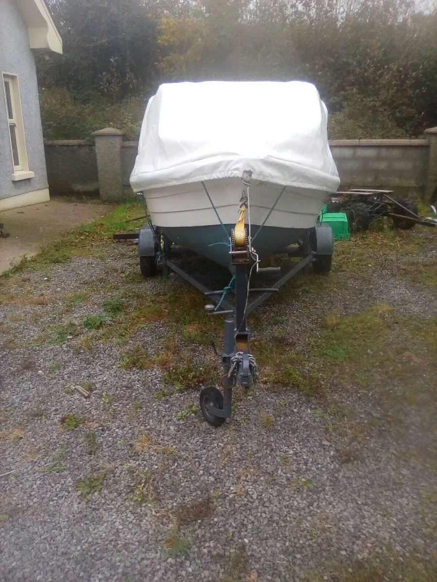 Boat and trailer  and cover - Image 1