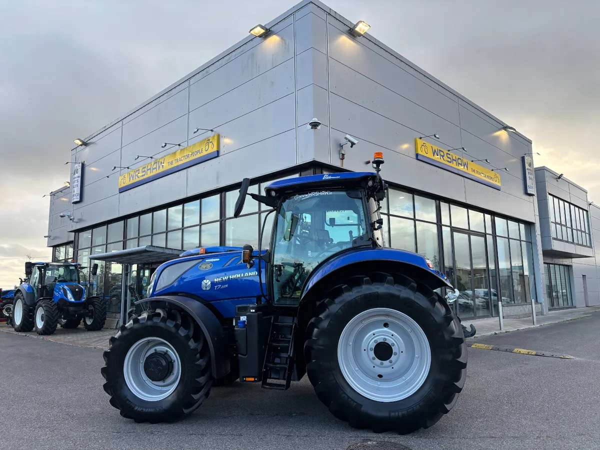 New Holland T7.225 Blue Power-1347hrs - Image 1