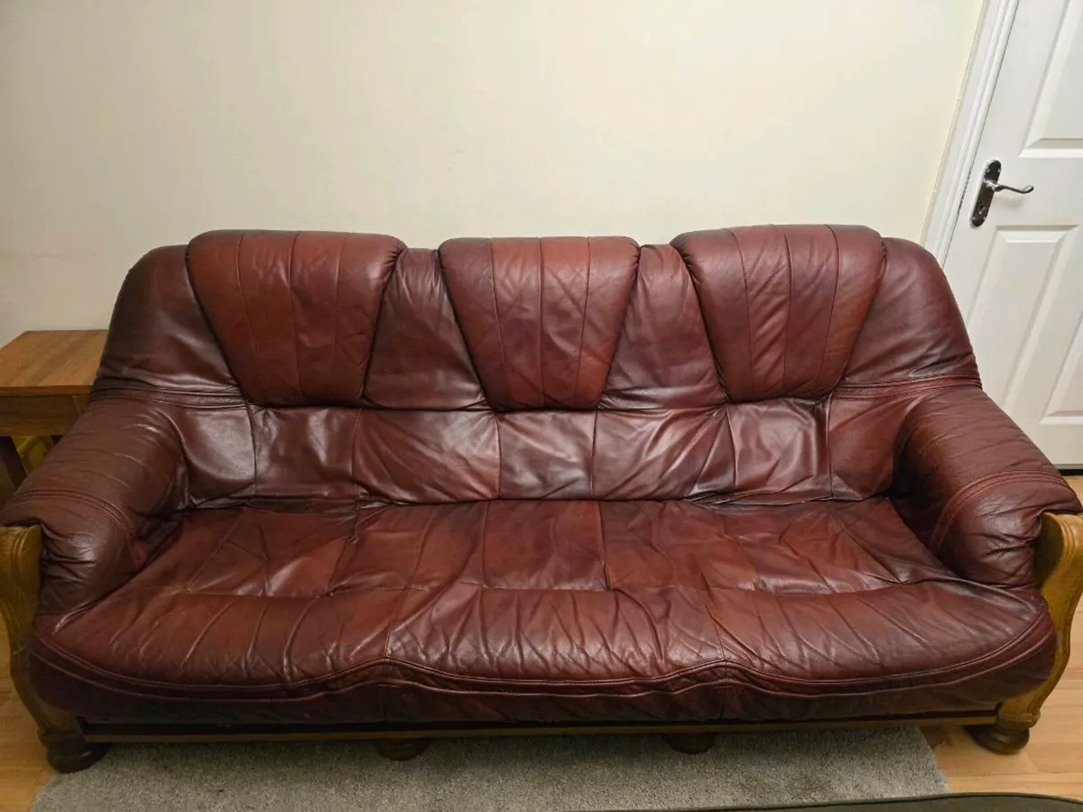 Leather furniture - Image 2