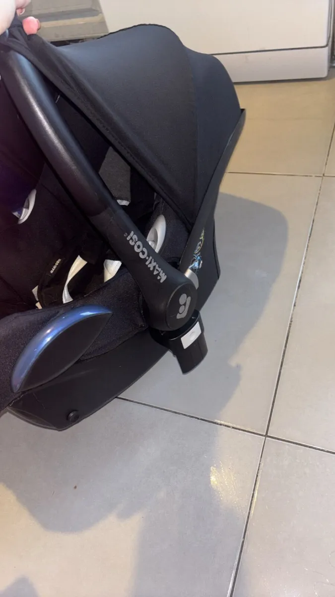 Joolz Day 4 Travel system buggy - Image 2