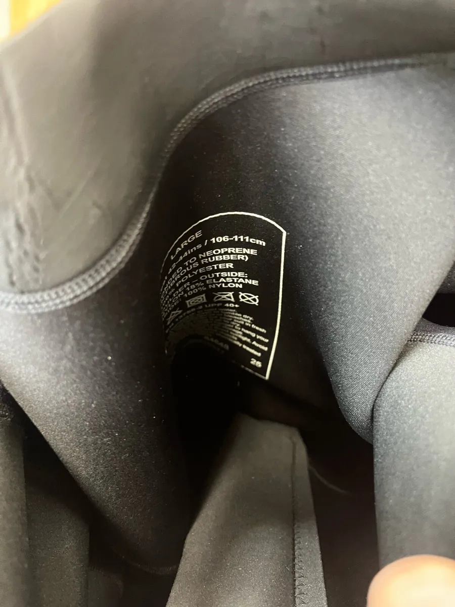 Large Kids wetsuit 106-111cm - Image 3