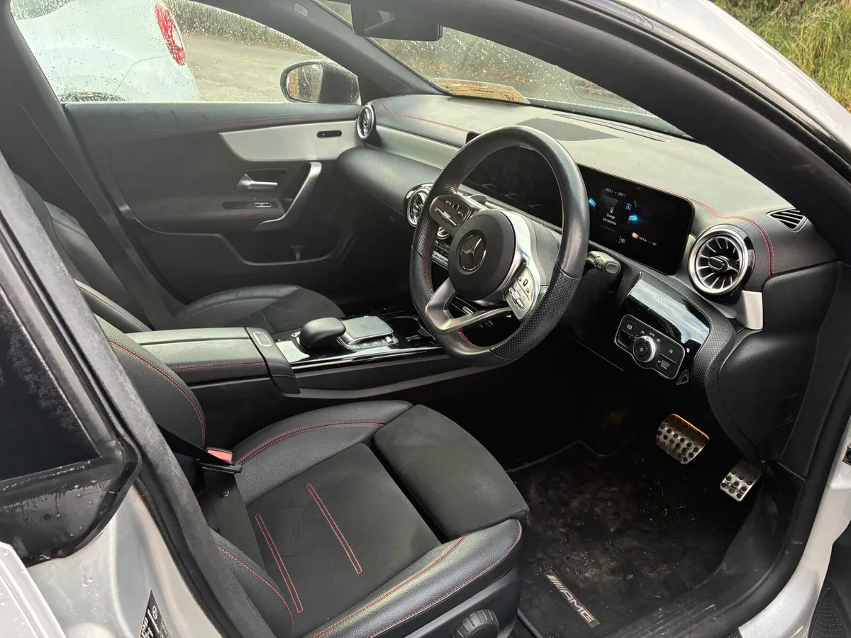 2023  MERCEDES BENZ CLA 250 E AMG LINE - Image 4