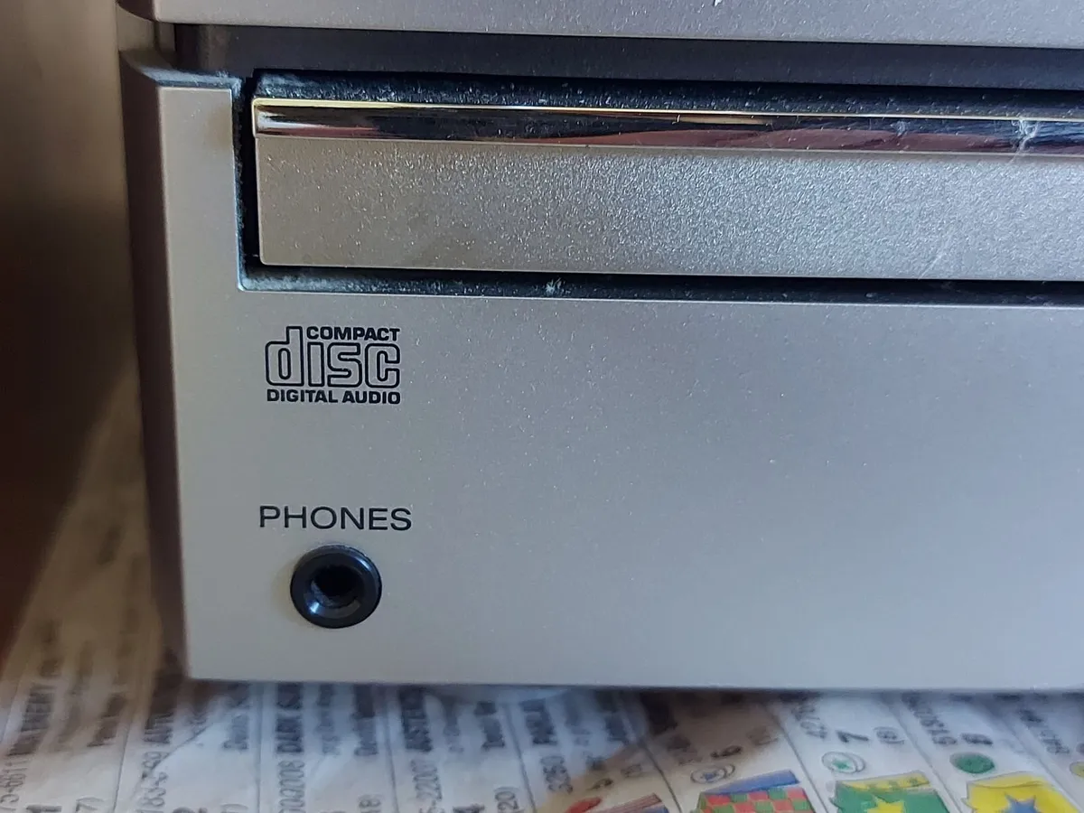Sony Hi-Fi Stereo System, Model CMT-CPX1 - Image 4