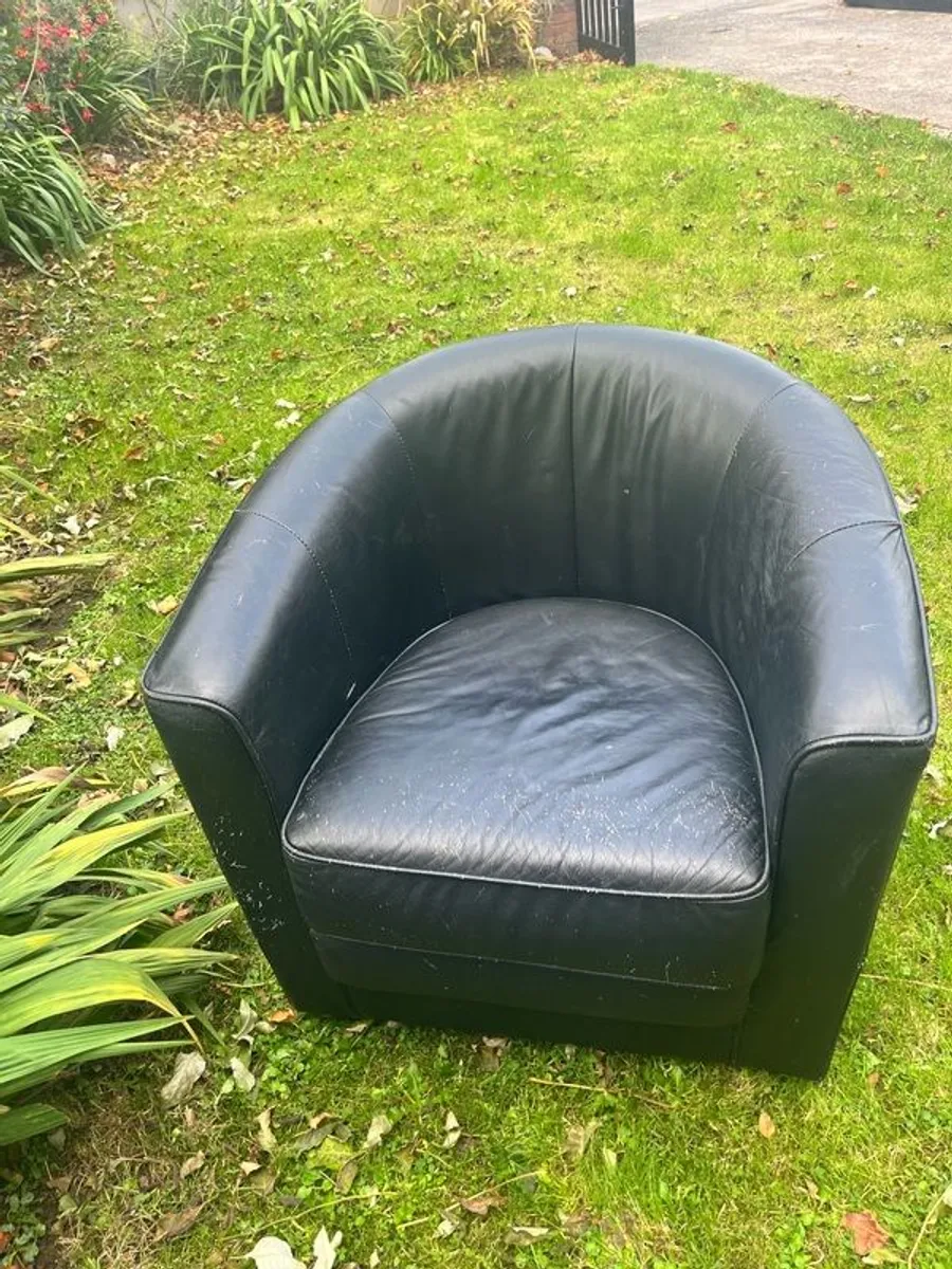 Free Tub chair - Image 1