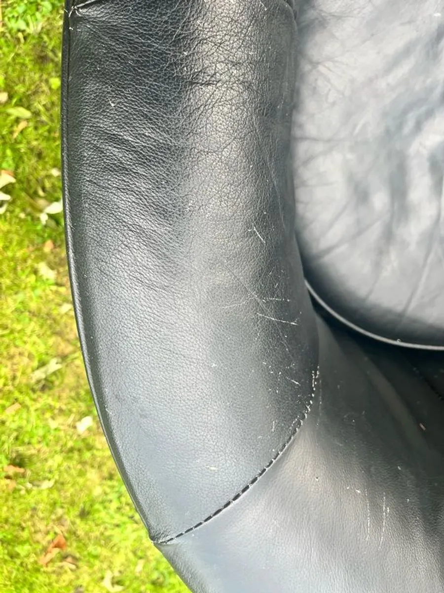Free Tub chair - Image 3