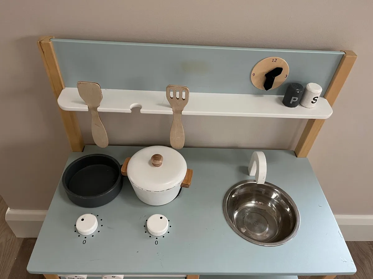 Toy Wooden Kitchen - Image 2