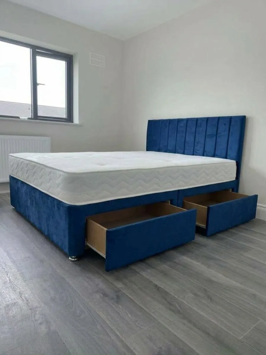 Divan bed with mattress