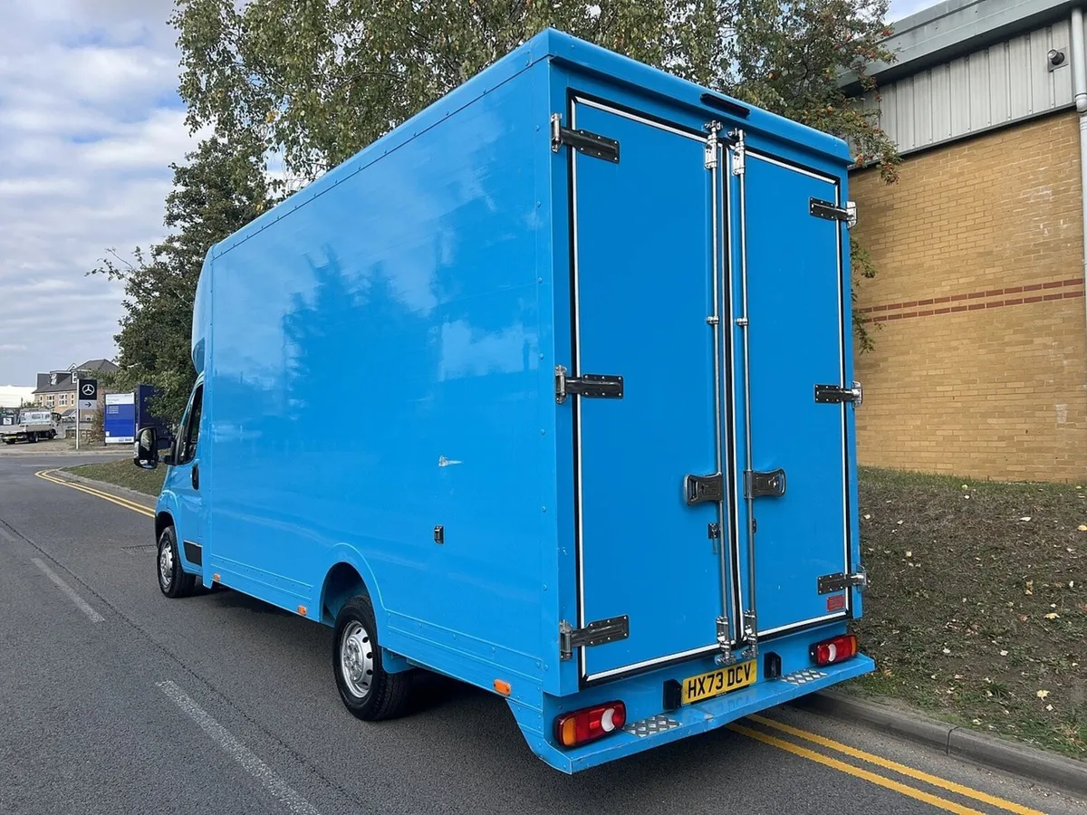 2023 Peugeot Boxer Luton Low Loader Van - Image 4