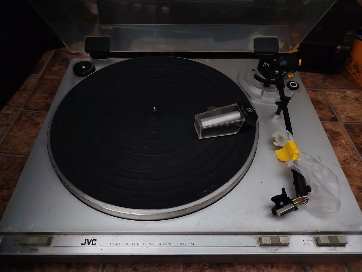 JVC record turntable - Image 1