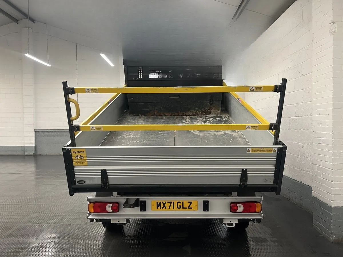 2021 Peugeot Boxer Tipper Van - Image 2