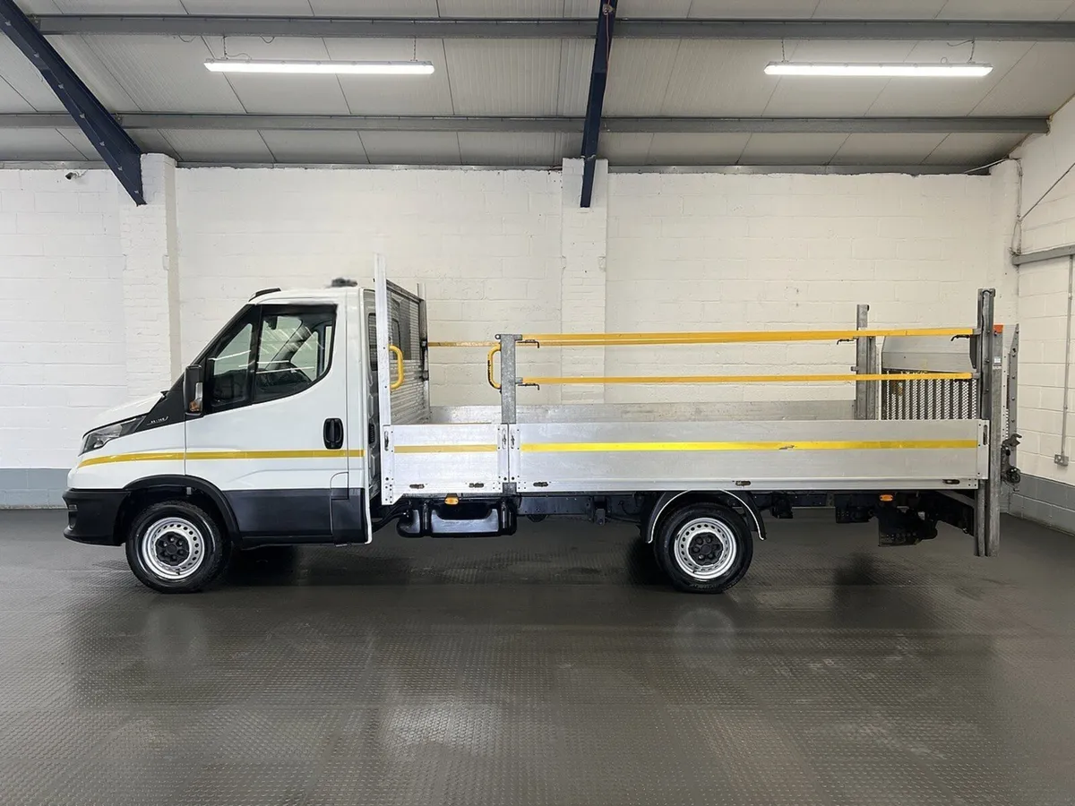2022 Iveco Daily Dropside Van - Image 1