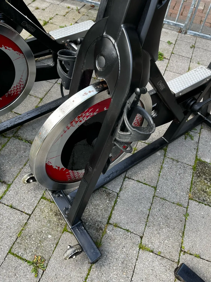 8 commercial spin bikes - Image 3