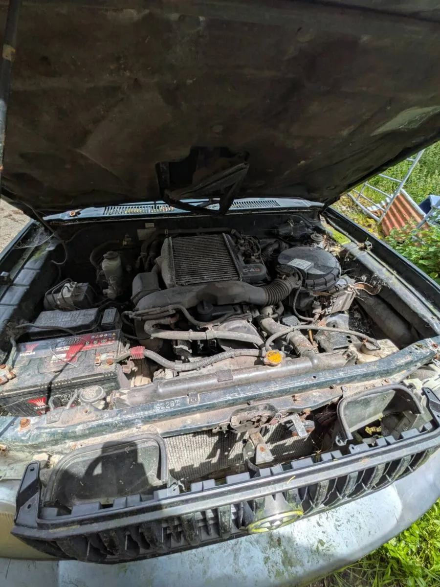 2002 Toyota Land cruiser for parts - Image 3