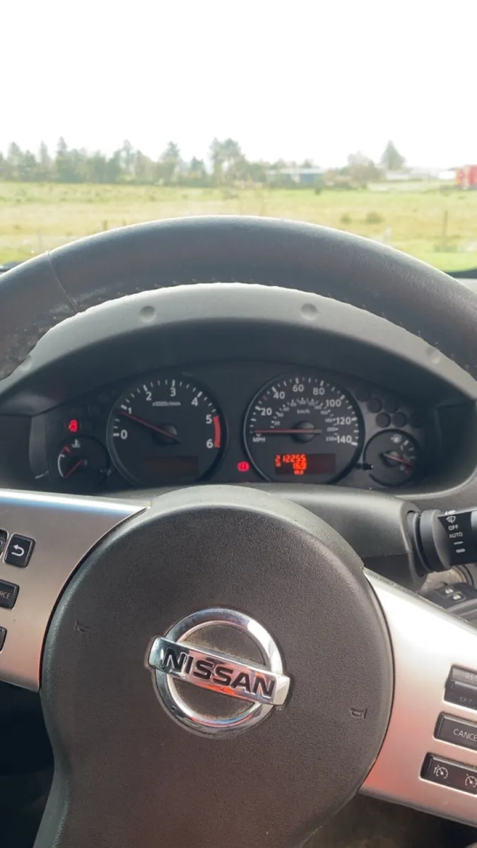 Nissan navara - Image 2