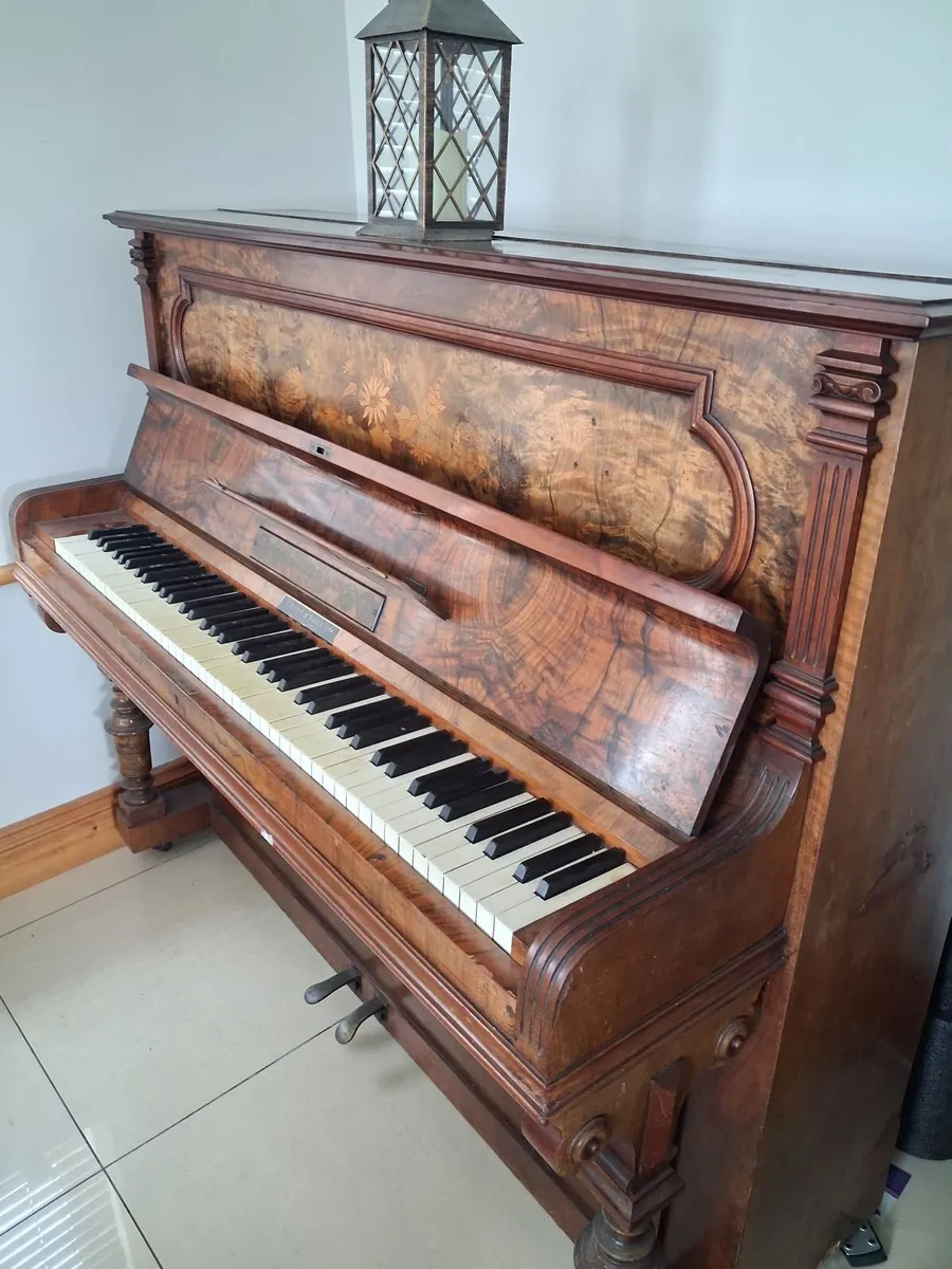 Free Piano - Image 1