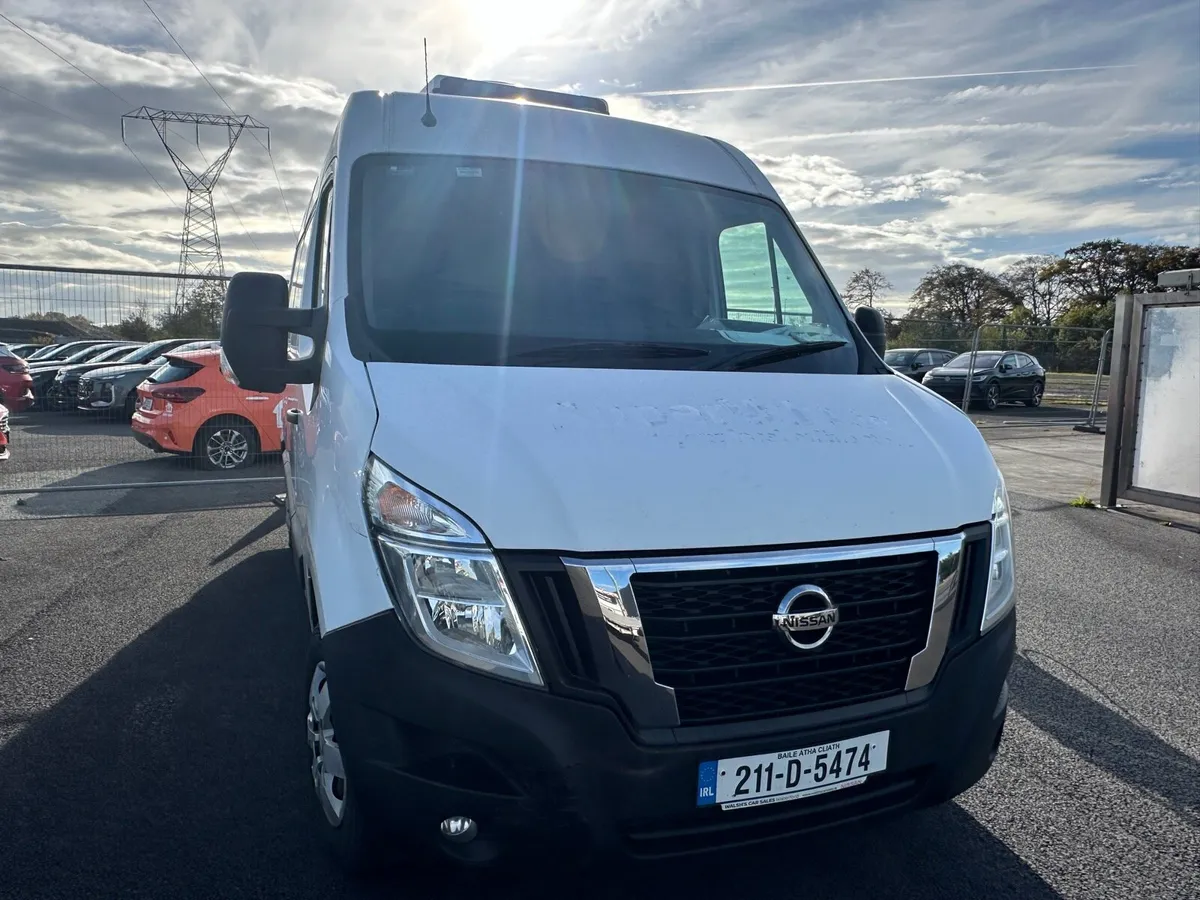 211 NISSAN NV400 - Image 2