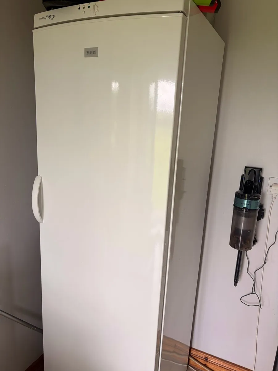 Freezer, tall zanussi freezer - Image 2