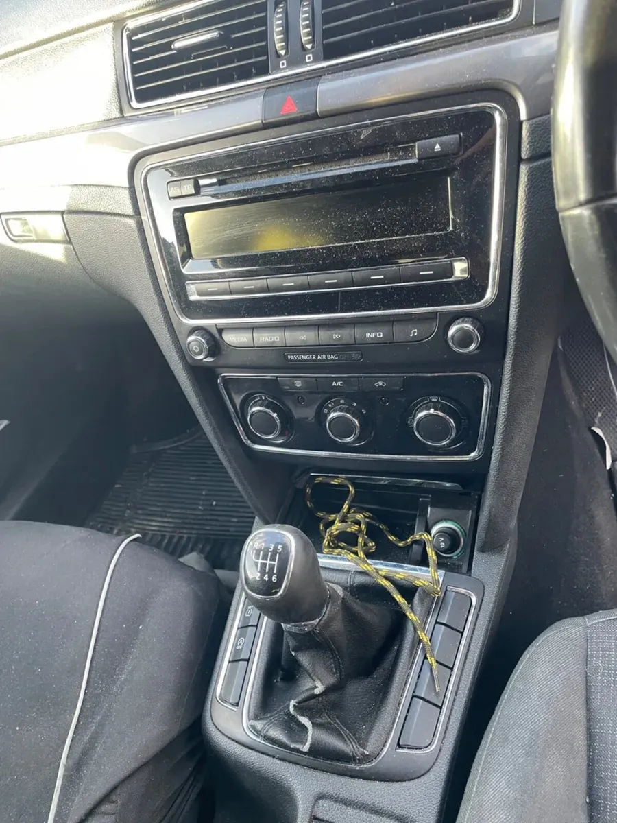 14 Skoda superb 1.6 tdi - Image 2
