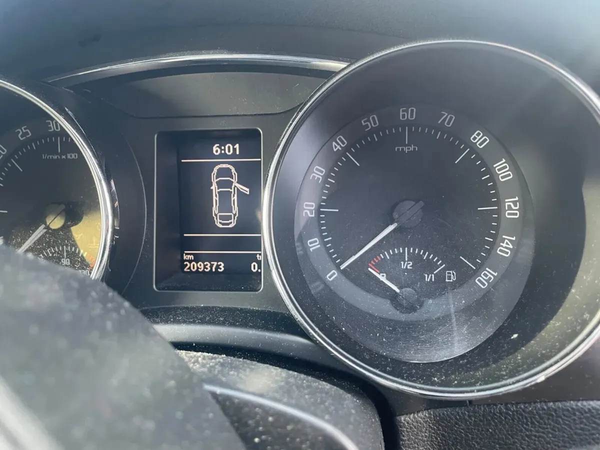 14 Skoda superb 1.6 tdi - Image 4