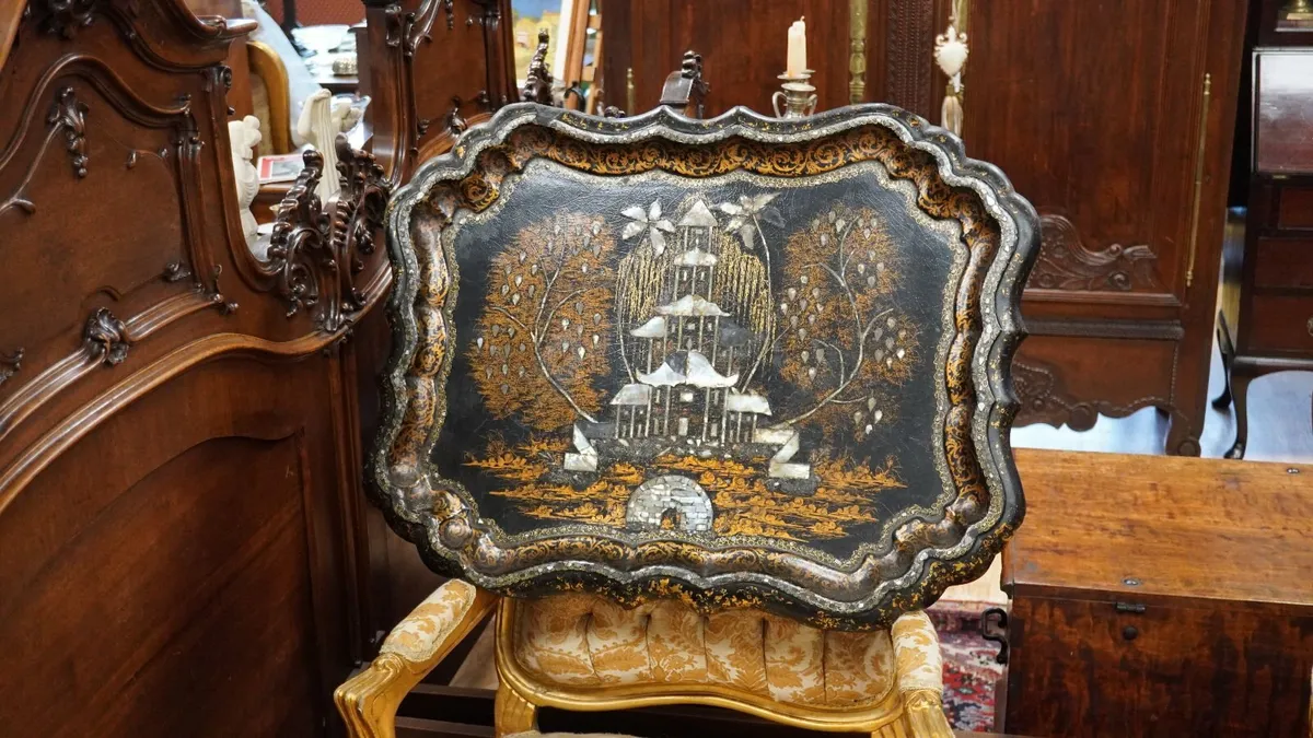 Large 19th Century Victorian Papier-Mâché Tray - Image 1