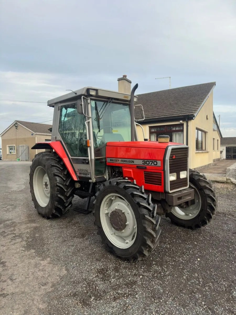 Massey Ferguson 3070 - Image 1
