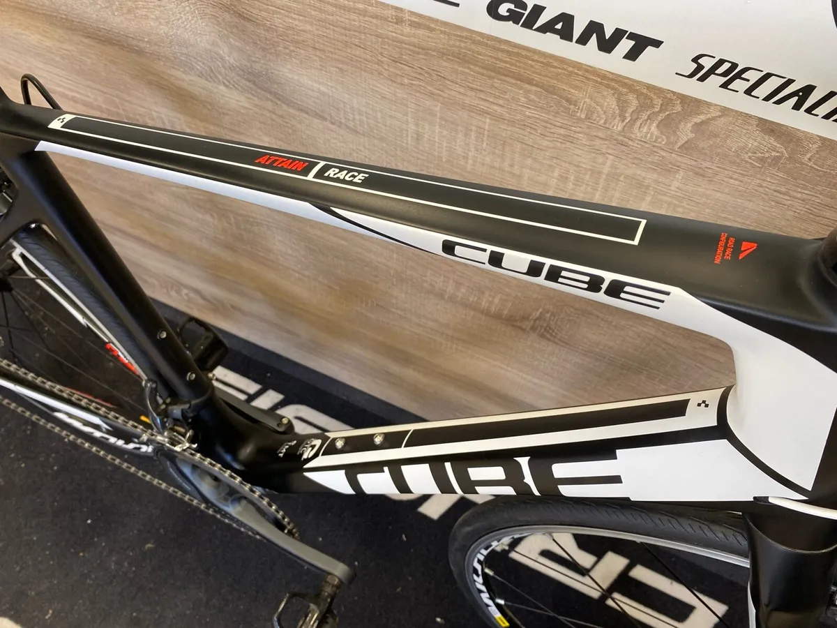 Cube attain race (like new) full carbon - Image 4
