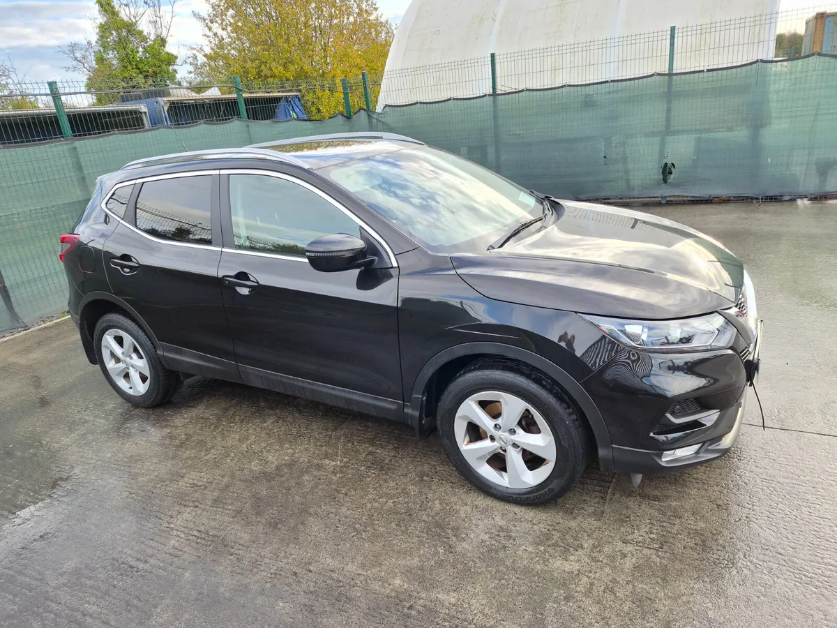 201 Nissan Qashqai  1.4 Petrol - Image 2