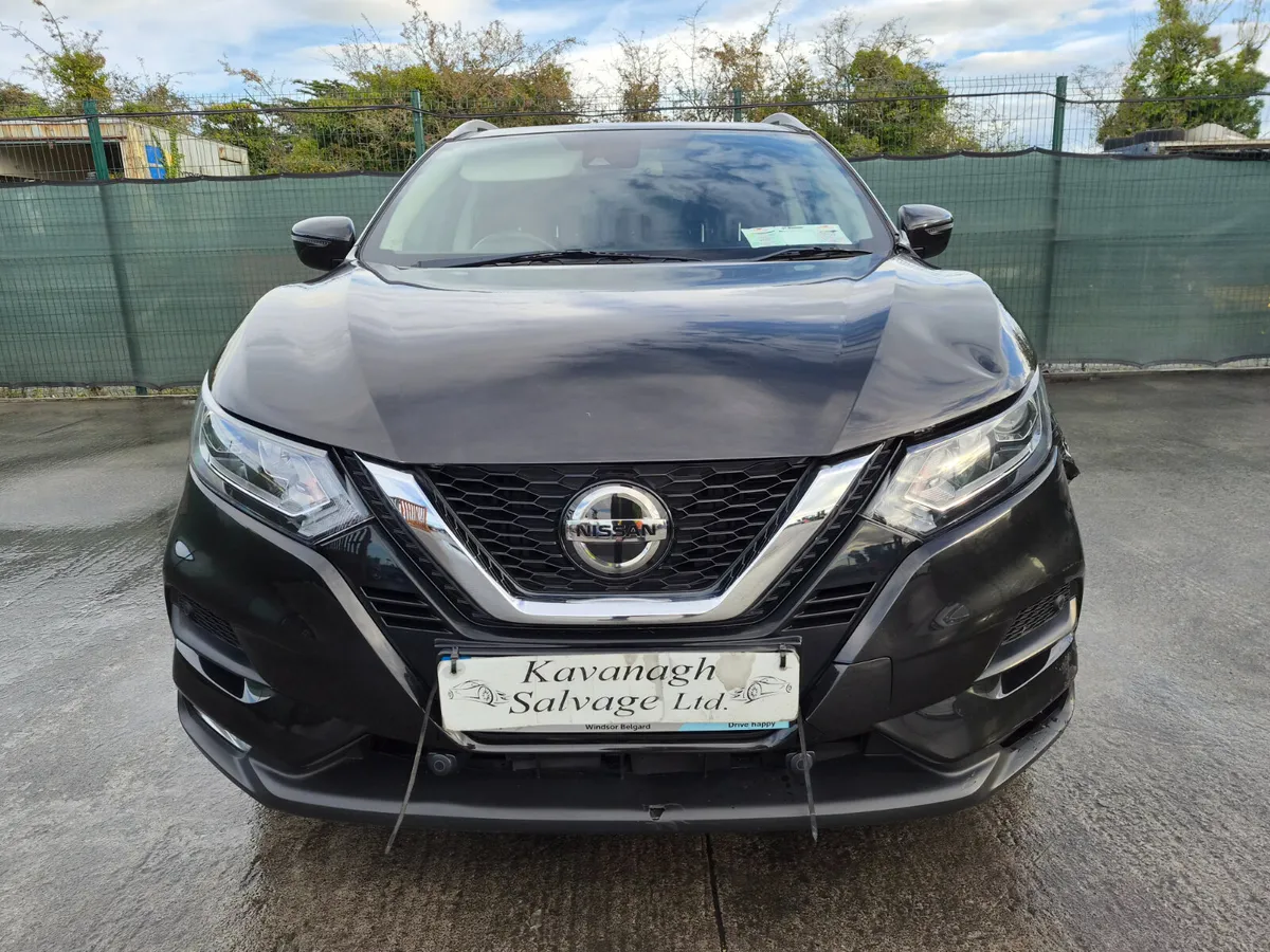 201 Nissan Qashqai  1.4 Petrol - Image 3