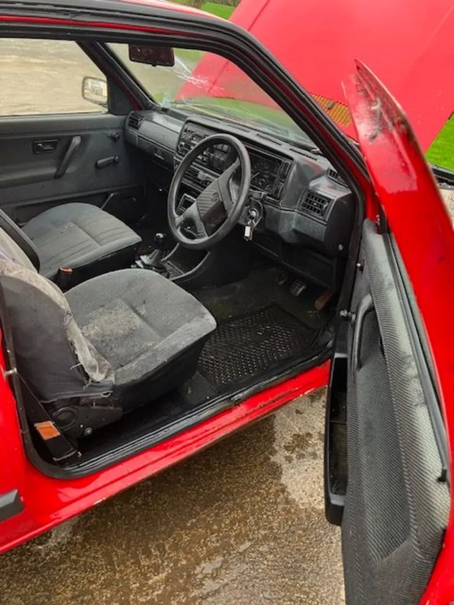 Volkswagen Golf  van1992 - Image 3