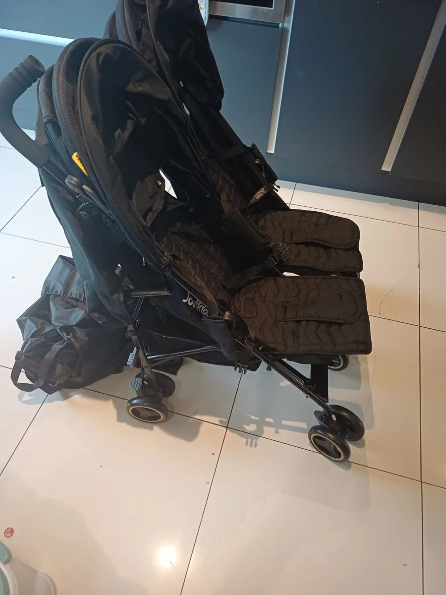 Double stroller - Image 2