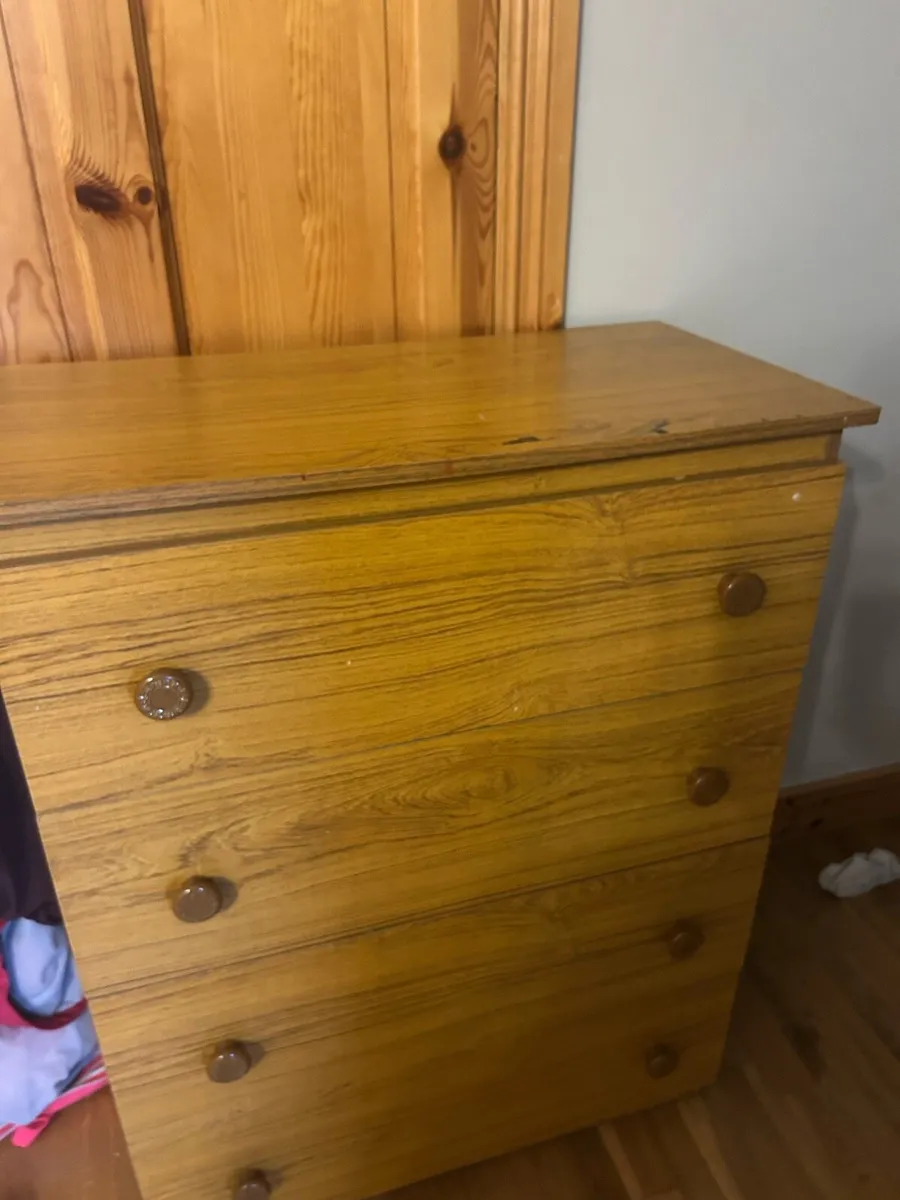 Chest of drawers - Image 1