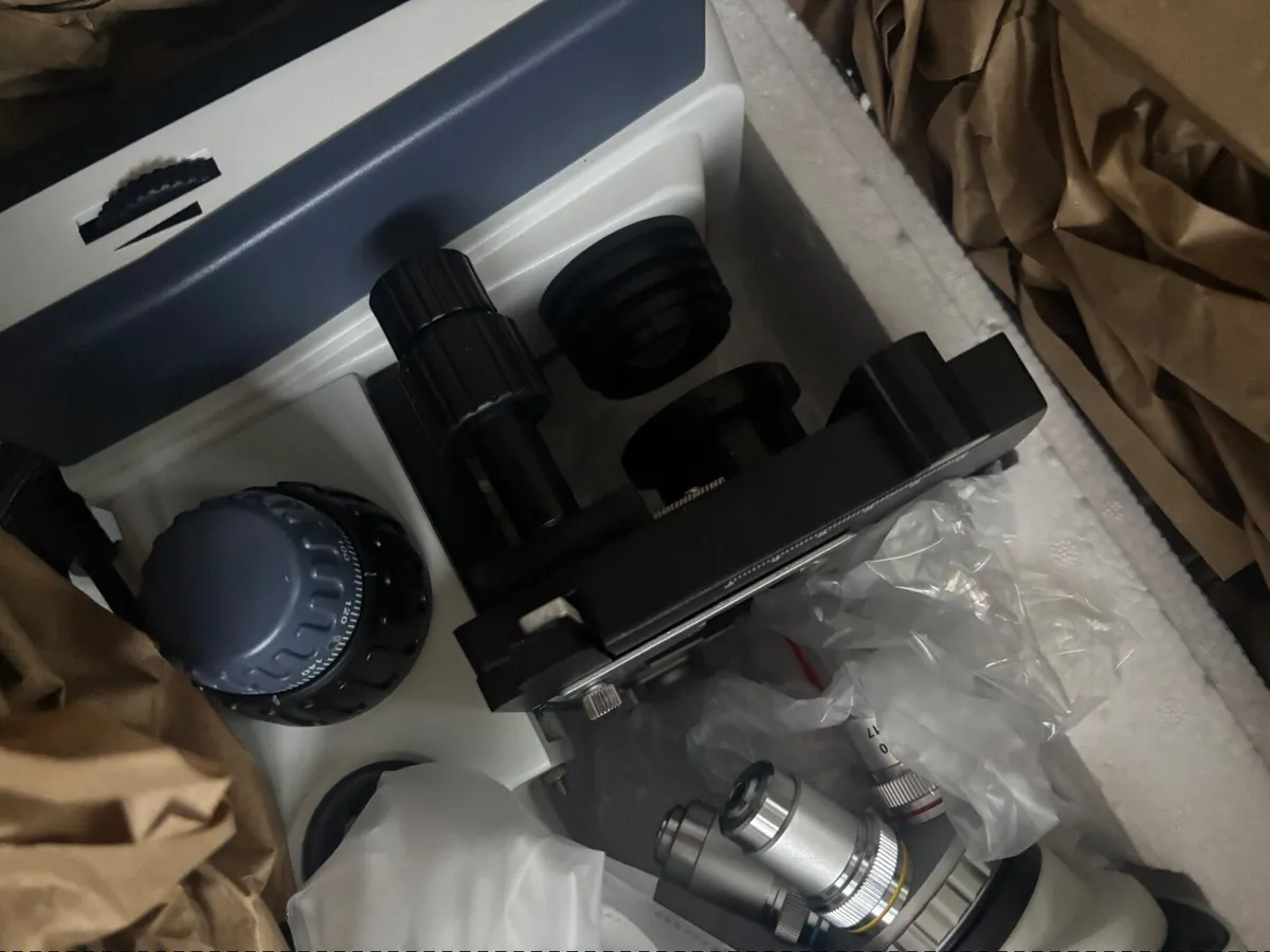 Microscope - Image 3