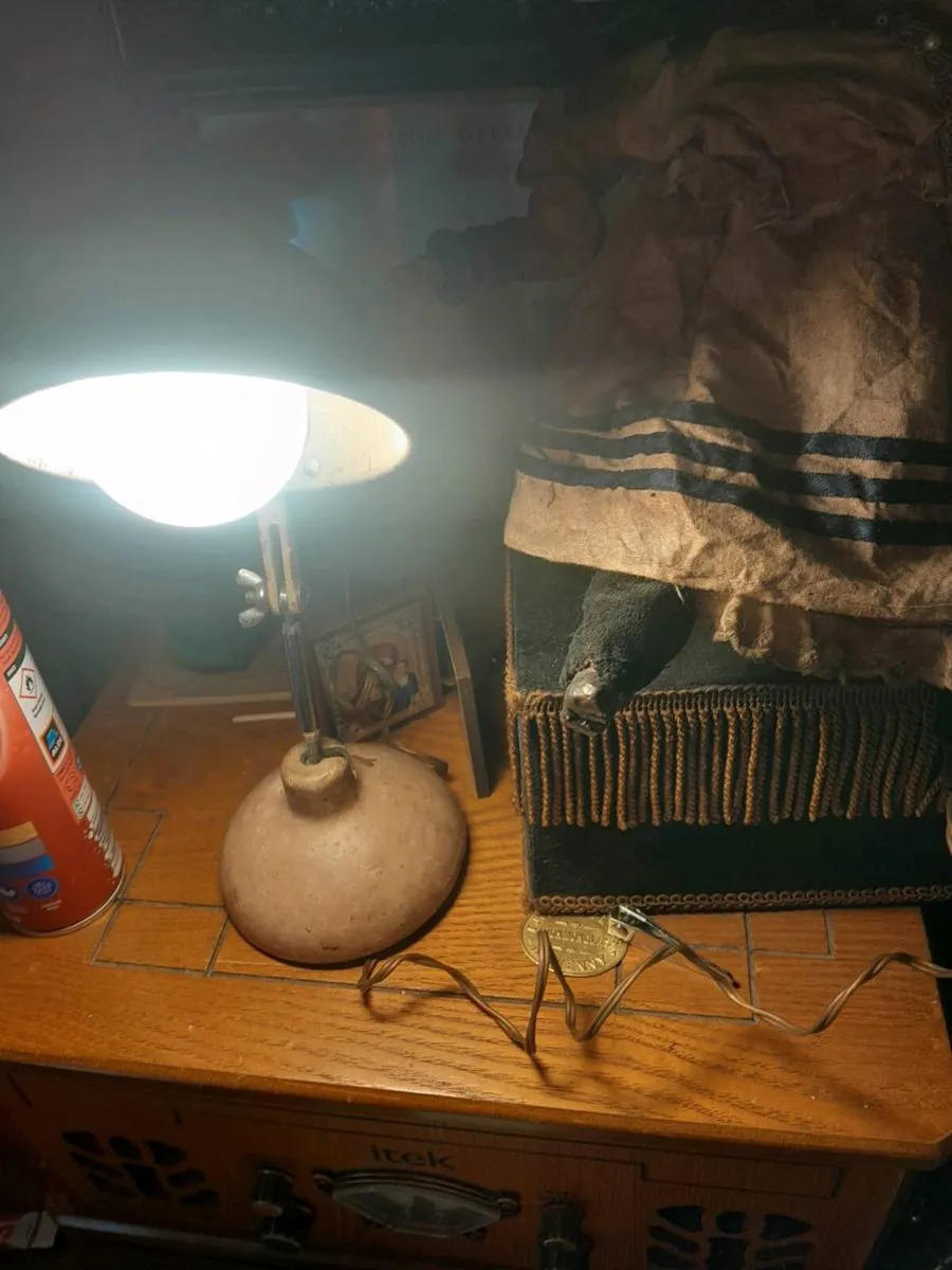 Vintage anglepoise  desk or wall light - Image 1