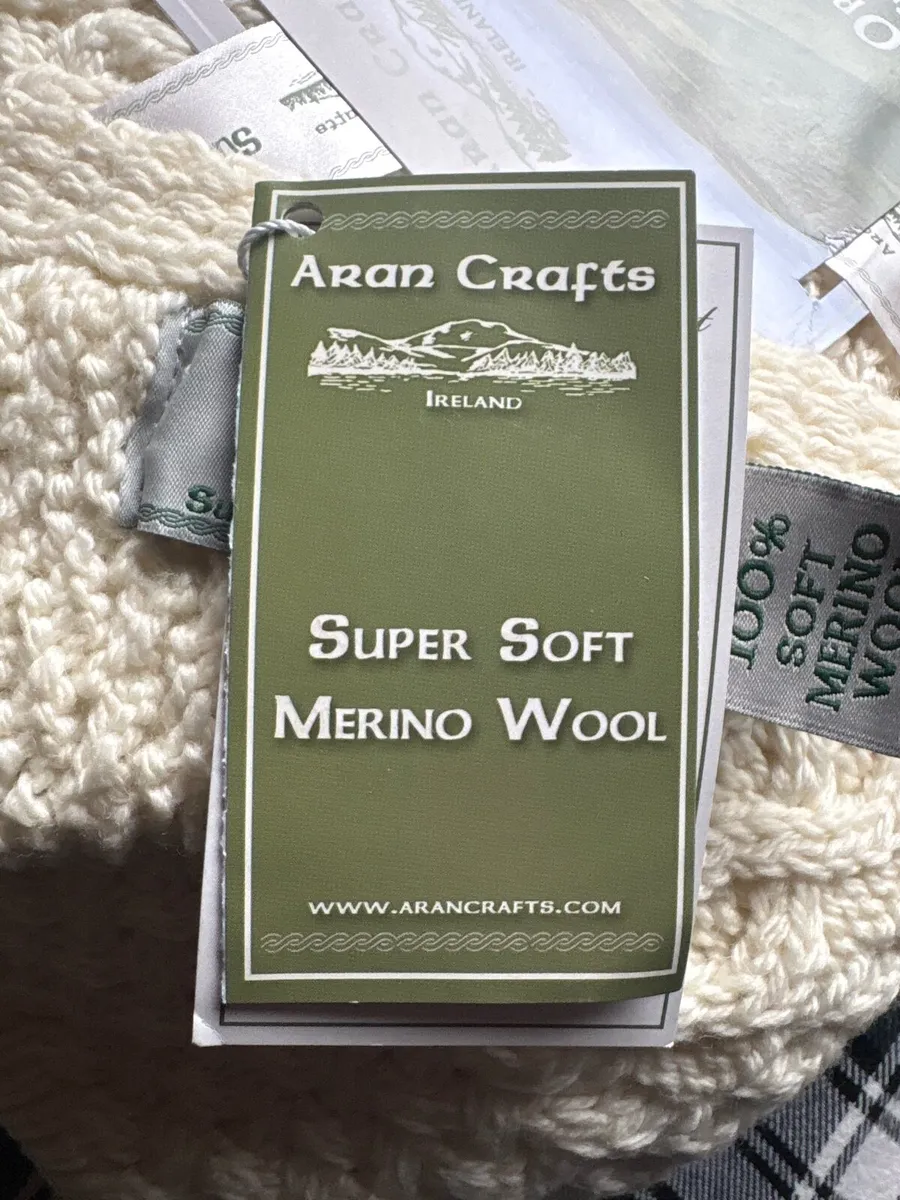Aran Crafts Super Soft Merino Wool Throw - Image 3