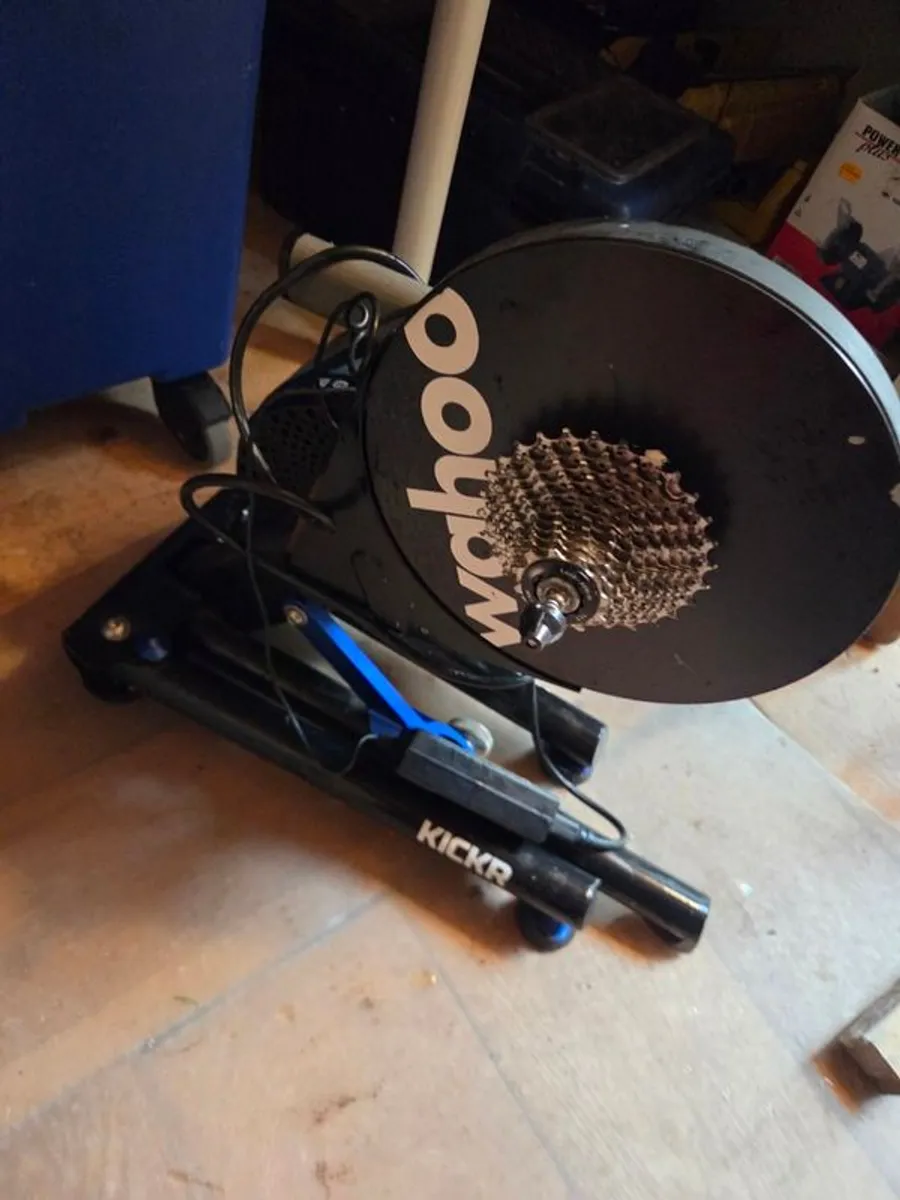Wahoo KICKR Smart Bike Trainer - Image 4