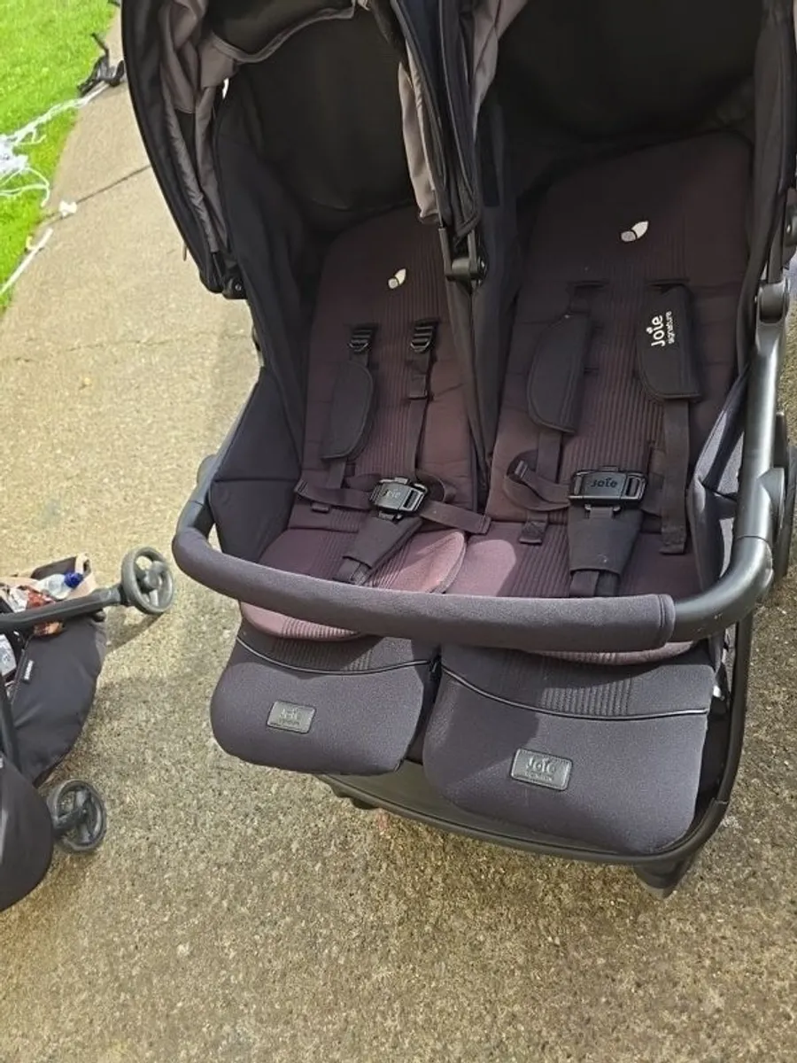 Joie Signature Estrella double pram - Image 2