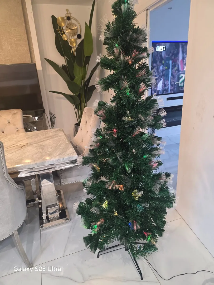 Christmas tree - Image 1