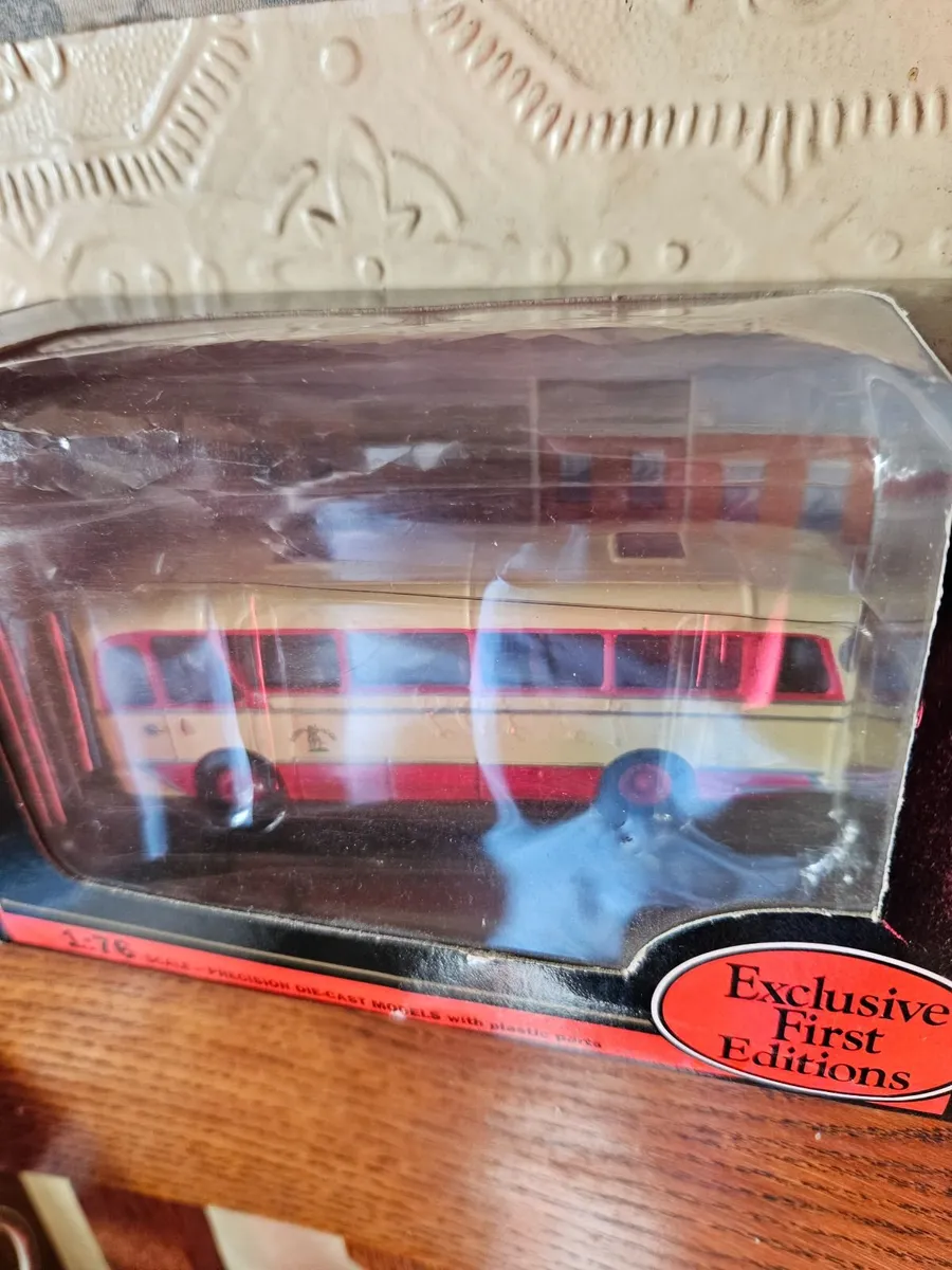 Corgi Bus - Image 2