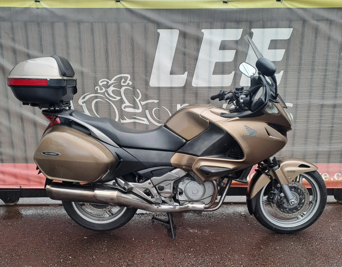 2008 HONDA NT700 DEAUVILLE - Image 1