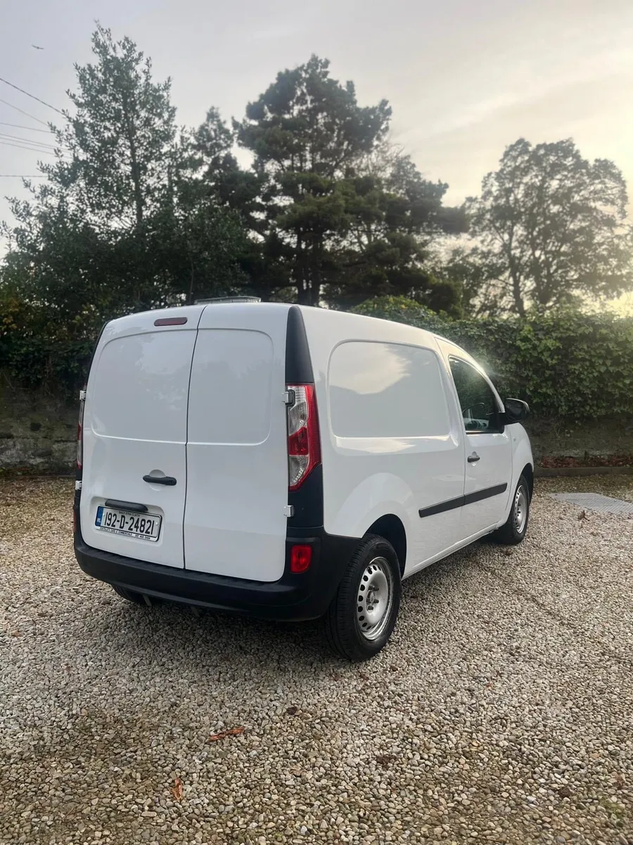 2019 Renault Kangoo NEW DOE 10/27 Immaculate - Image 3