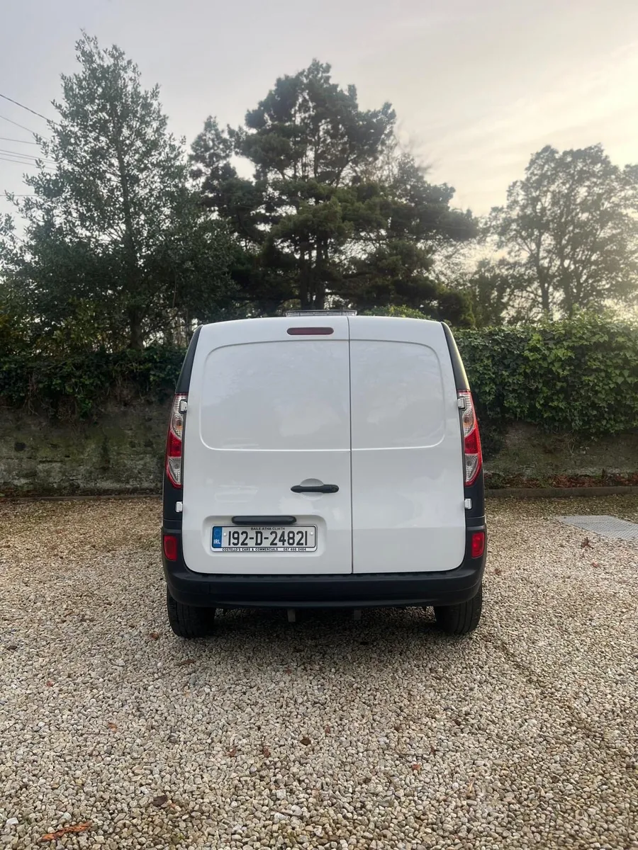 2019 Renault Kangoo NEW DOE 10/27 Immaculate - Image 4