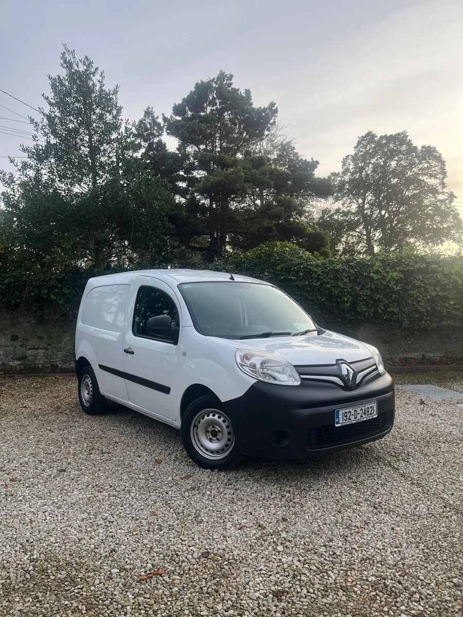 2019 Renault Kangoo NEW DOE 10/27 Immaculate - Image 1