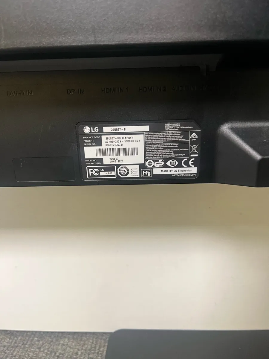 LG 29” Ultrawide Monitor - 29UB67B - Image 3