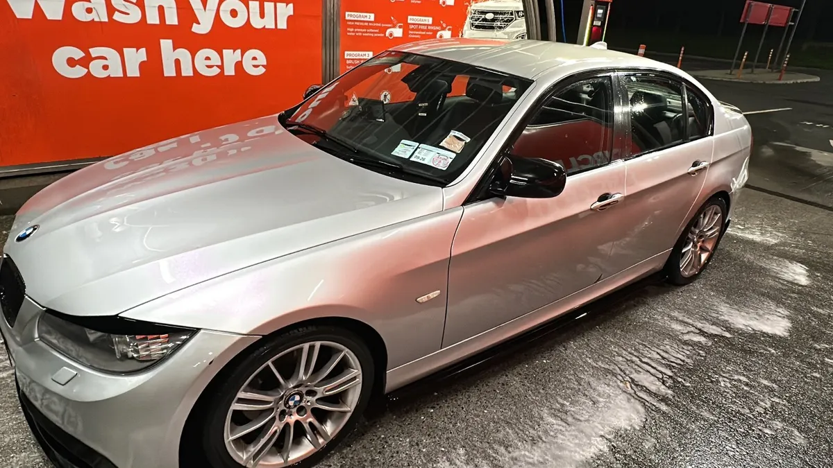 Bmw 320d E90 MSport - Image 4