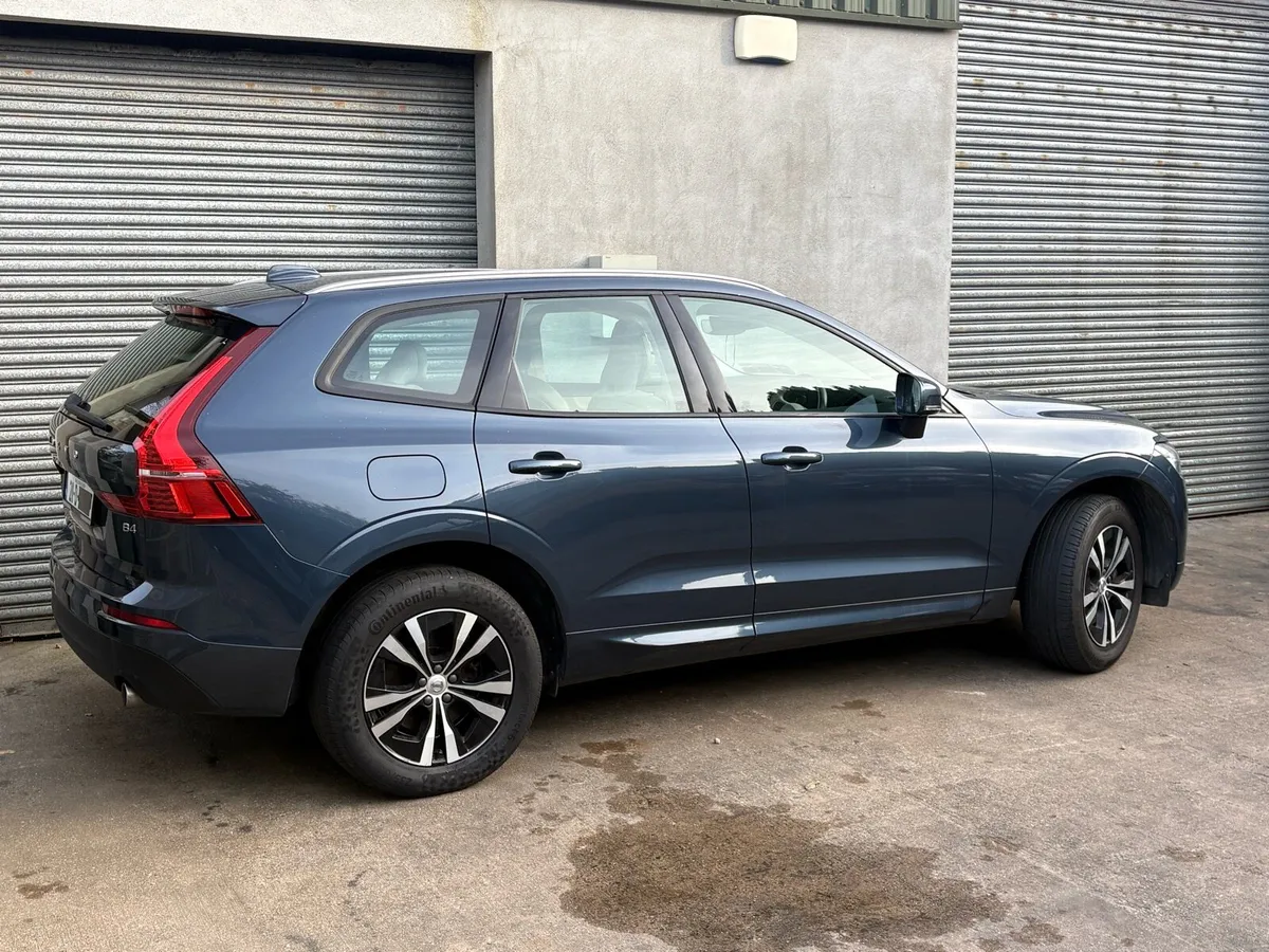 211 VOLVO XC 60 - Image 3