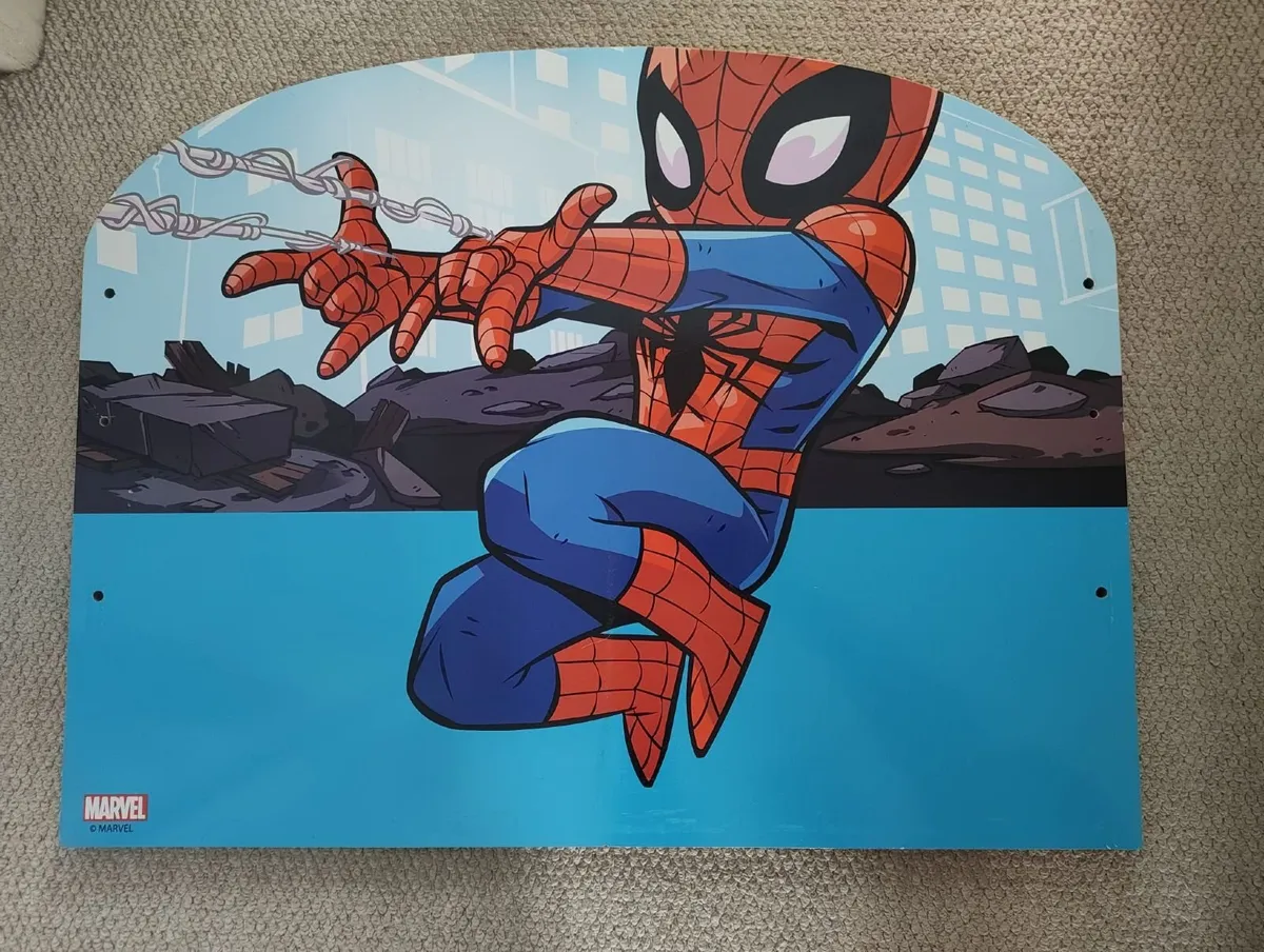 Marvel superheroes toddler bed - Image 2