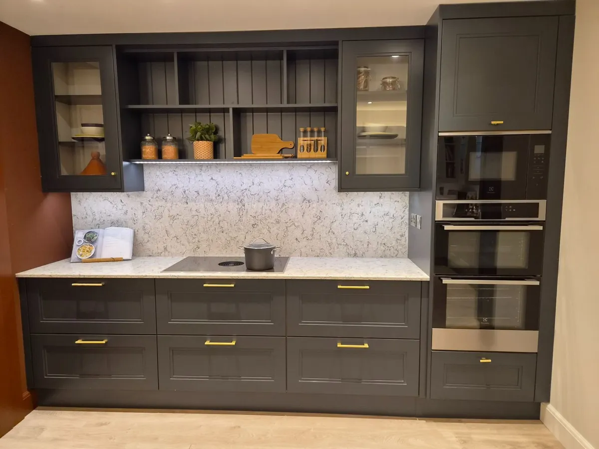 Ex Showroom Kitchen - Image 1