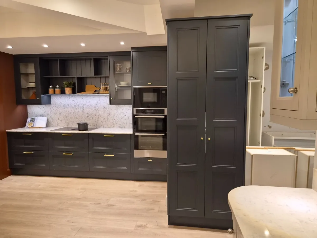 Ex Showroom Kitchen - Image 2