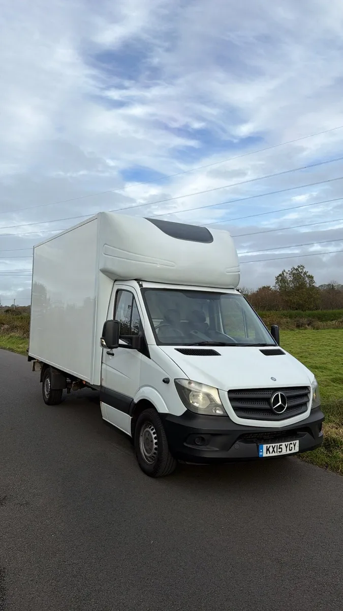 2015 Mercedes Sprinter 313 Luton with tail lift - Image 1